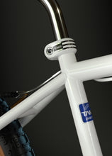 Load image into Gallery viewer, 24" Monza BMX WHITE