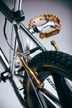 Load image into Gallery viewer, 24" Monza Chrome w/Skyway Black